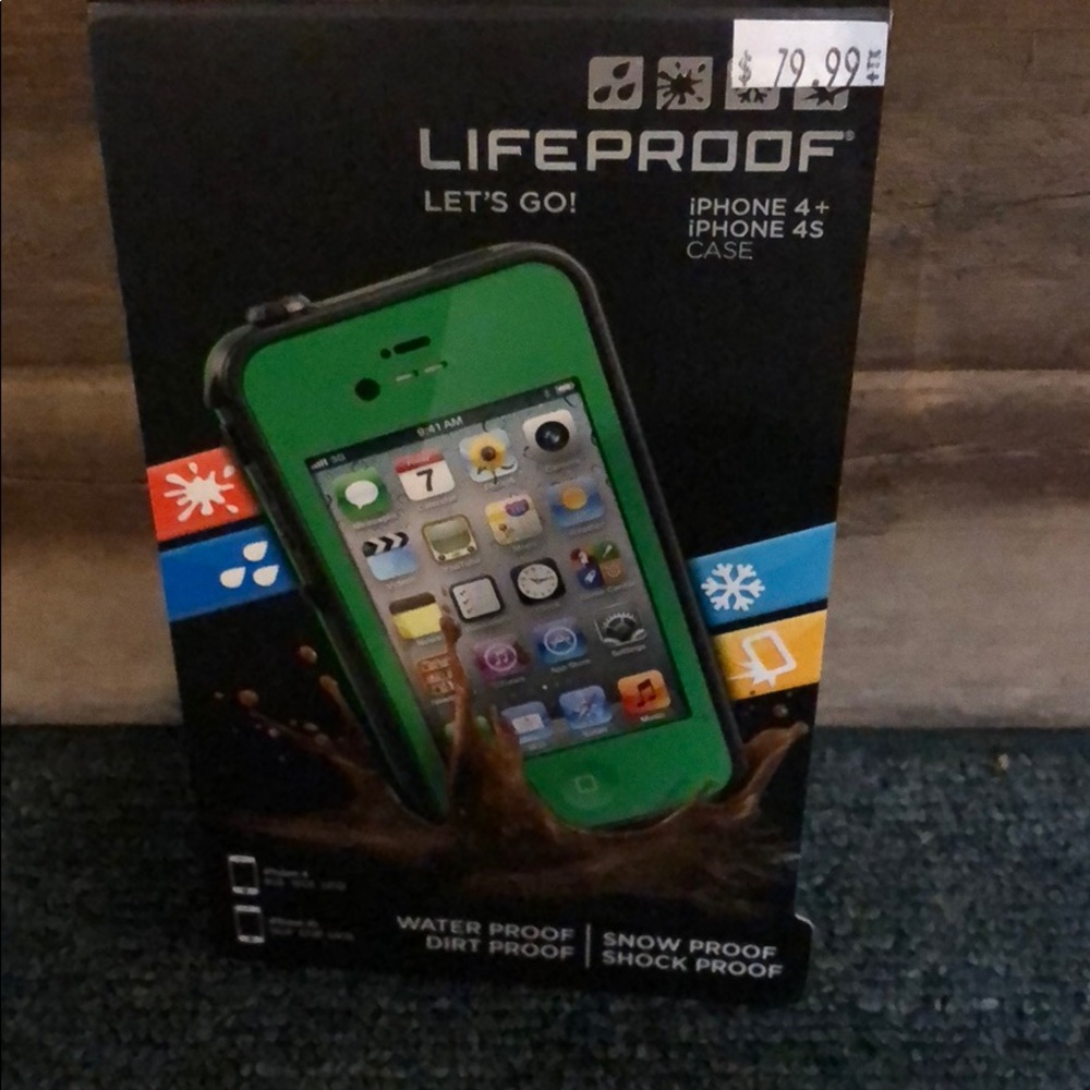 Green life proof case iPhone 4 and 4s